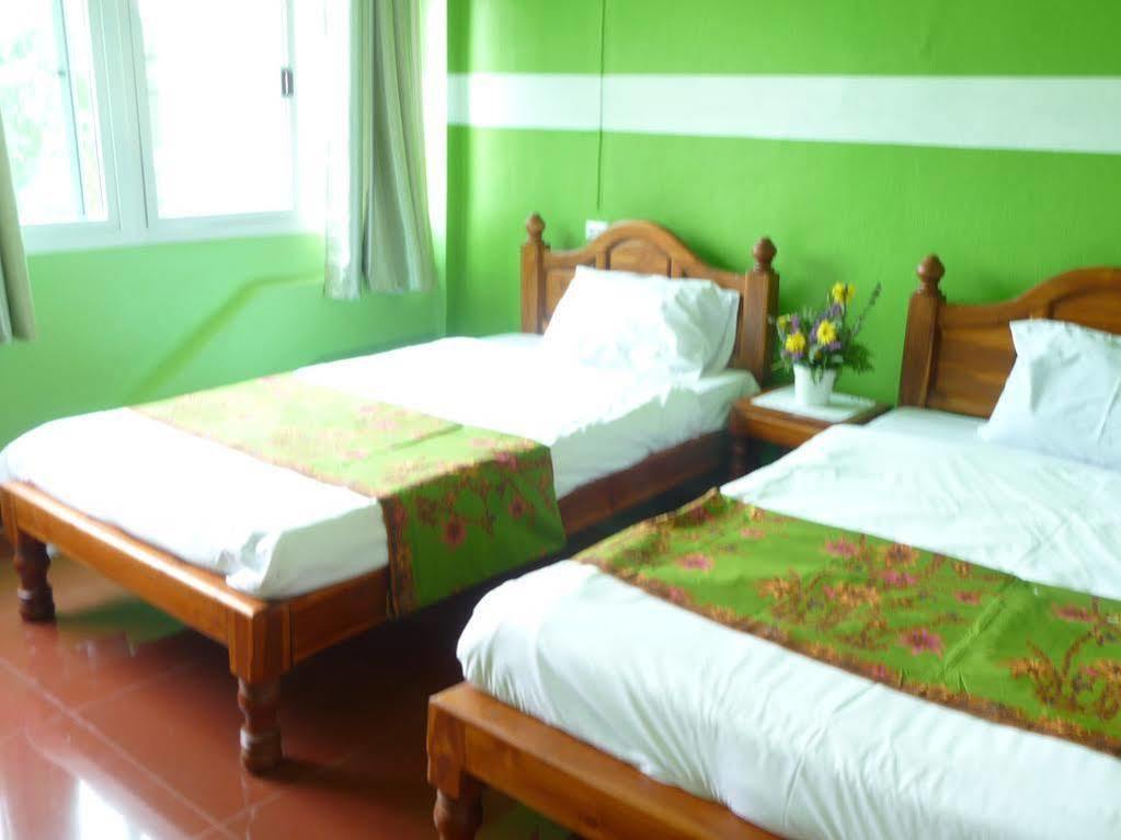 Room For You Bangkok Buitenkant foto